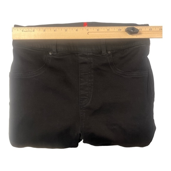 Spanx Pull On Flare Raw Hem Black Jeans Size S/P MN1 - Picture 3 of 5